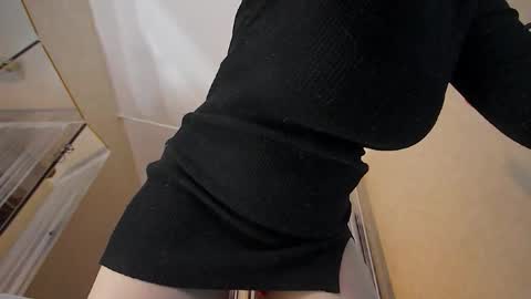 Snapshot of badwebcamgirl chatting on 02.04.26 engely online show from 02.04.26