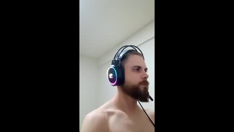 Snapshot of badwolfwartist chatting on 01.08.26 Bad Wolf online show from 01.08.26