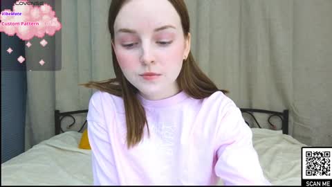 Snapshot of bae_cake_ chatting on 02.05.25 Alice online show from 02.05.25