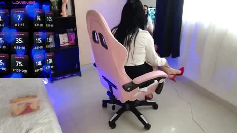 Snapshot of bailarina_atrevida chatting on 12.22.24 sandra online show from 12.22.24