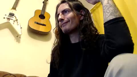 Bailey online show from 11.11.25