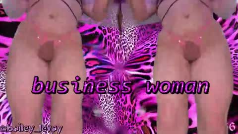 Snapshot of baileylevay chatting on 02.12.25 Bailey Levay online show from 02.12.25