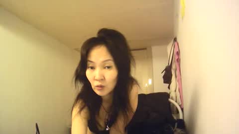 Snapshot of bailliy chatting on 02.19.25 bailliy online show from 02.19.25