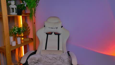 Snapshot of balerinacappuccino_ chatting on 02.10.26 Elly online show from 02.10.26