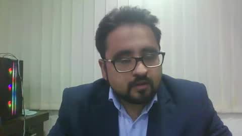 Snapshot of ballbustingslave1987nolimits chatting on 12.17.24 Ballbusting Slave online show from 12.17.24