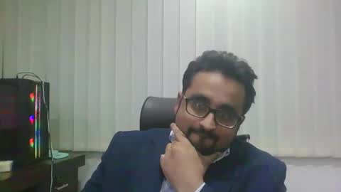 Snapshot of ballbustingslave1987nolimits chatting on 12.18.24 Ballbusting Slave online show from 12.18.24