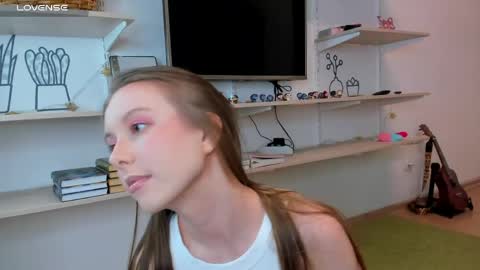 Kira online show from 03.13.26