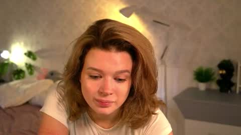 Snapshot of bambi_bimboo chatting on 06.30.26 Mila online show from 06.30.26