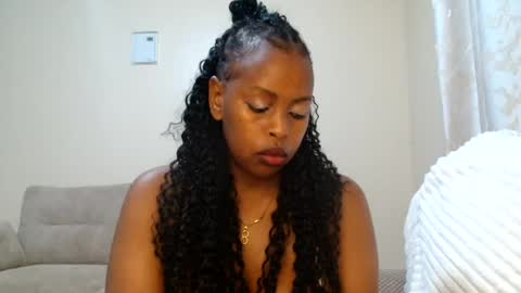 Snapshot of bambi_e chatting on 07.05.26 bambi_e online show from 07.05.26