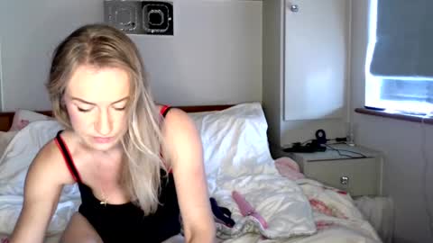 Snapshot of bambina_valentina chatting on 12.15.24 Totty Nutty online show from 12.15.24