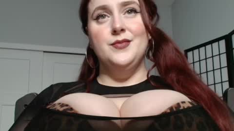 Snapshot of bambixxlynn chatting on 05.28.26 bambixxlynn online show from 05.28.26