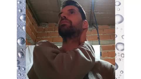 Snapshot of banana_argen_15 chatting on 12.22.24 Ezequiel online show from 12.22.24