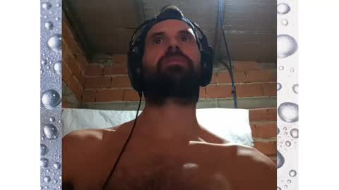 Snapshot of banana_argen_15 chatting on 01.12.25 Ezequiel online show from 01.12.25