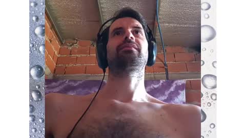 Snapshot of banana_argen_15 chatting on 01.29.25 Ezequiel online show from 01.29.25