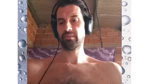 Snapshot of banana_argen_15 chatting on 02.03.25 Ezequiel online show from 02.03.25