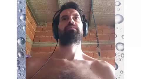 Snapshot of banana_argen_15 chatting on 02.25.25 Ezequiel online show from 02.25.25