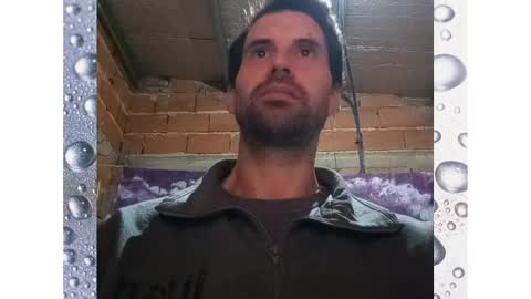 Snapshot of banana_argen_15 chatting on 03.11.25 Ezequiel online show from 03.11.25