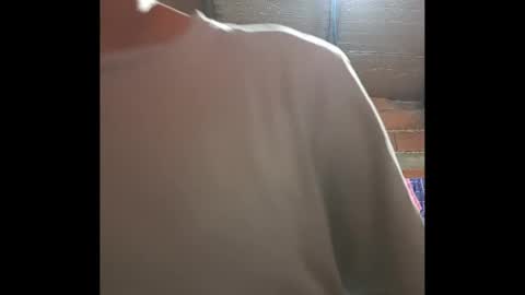 Snapshot of banana_argen_15 chatting on 09.27.25 Ezequiel online show from 09.27.25