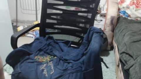 Snapshot of banderkin1980 chatting on 02.19.25 Kengoo4girls online show from 02.19.25