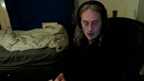 Snapshot of bangintoleather chatting on 05.13.26 bangintoleather online show from 05.13.26