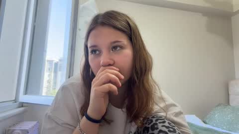 Snapshot of baosznejkowski chatting on 05.11.26 Sumi online show from 05.11.26