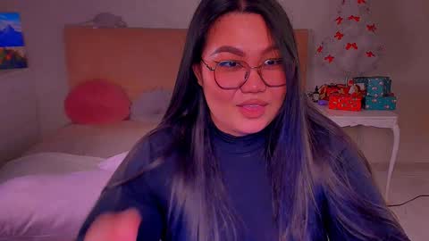 Barbie Kim online show from 01.31.25