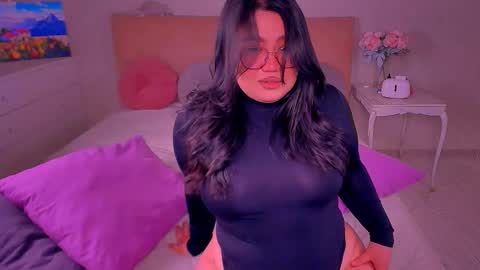 Barbie Kim online show from 02.17.25