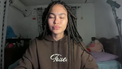 Snapshot of barbara_k_k chatting on 01.05.25 Rave Ig morosess If you want to know more about me DM or in my Of.. ravemisato online show from 01.05.25