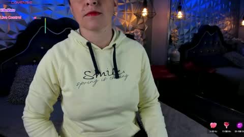 Snapshot of barbaratyleer chatting on 09.18.25 BARBARA online show from 09.18.25