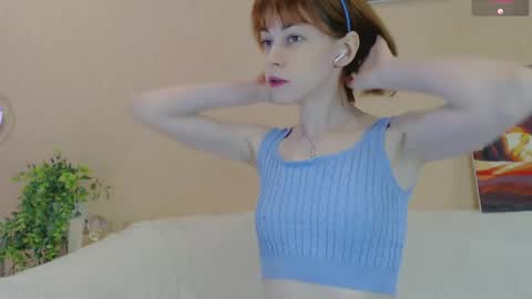 Snapshot of barbarian_girl chatting on 05.06.26 Amina online show from 05.06.26