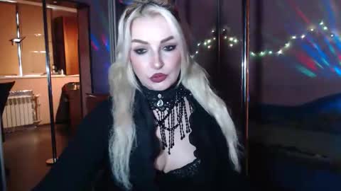 Snapshot of barbarissssska chatting on 05.28.26 Victoria online show from 05.28.26