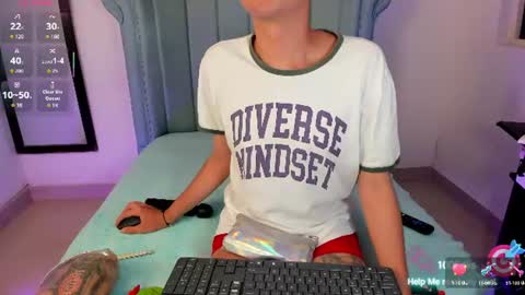 Snapshot of barbie_boy_ chatting on 06.18.26 I work from home this is my room 3 online show from 06.18.26