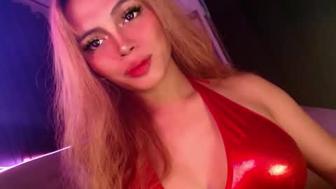 Snapshot of barbie_ivana chatting on 04.19.26 barbei online show from 04.19.26