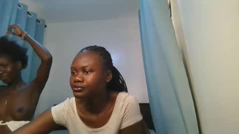Snapshot of barbie_queen2 chatting on 03.28.26 queen online show from 03.28.26