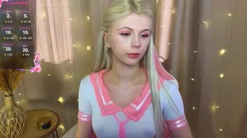 Snapshot of barbiee_b chatting on 10.24.25 Stacy online show from 10.24.25