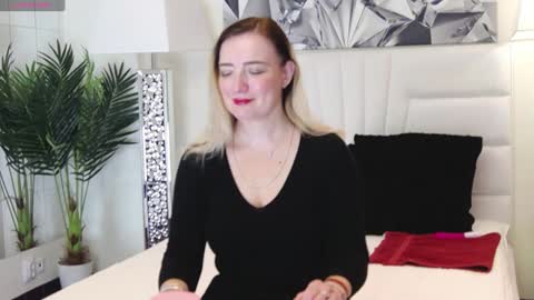 Snapshot of barbieeann chatting on 12.27.24 Ann online show from 12.27.24