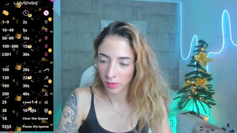 Snapshot of barbiie_scoth chatting on 12.08.24 Barbie Scot online show from 12.08.24