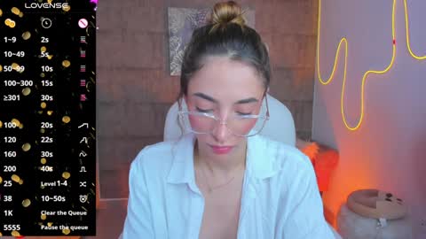Snapshot of barbiie_scoth chatting on 01.19.25 Barbie Scot online show from 01.19.25