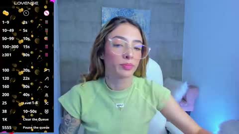 Snapshot of barbiie_scoth chatting on 02.12.25 Barbie Scot online show from 02.12.25