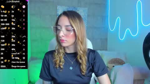 Snapshot of barbiie_scoth chatting on 03.11.25 Barbie Scot online show from 03.11.25