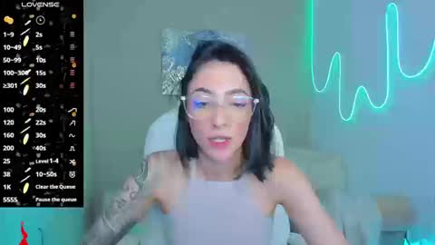 Snapshot of barbiie_scoth chatting on 09.17.25 Barbie Scot online show from 09.17.25