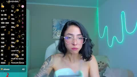 Snapshot of barbiie_scoth chatting on 10.04.25 Barbie Scot online show from 10.04.25