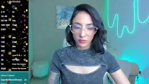 Snapshot of barbiie_scoth chatting on 10.05.25 Barbie Scot online show from 10.05.25