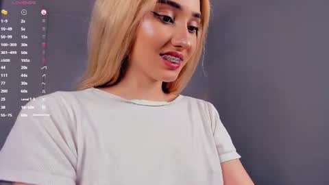 Snapshot of barbimia chatting on 06.16.26 Mia online show from 06.16.26
