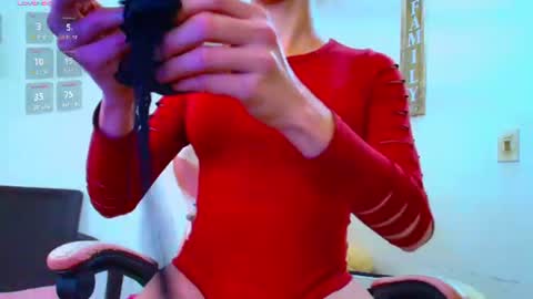 Snapshot of barby_cute chatting on 07.13.26 Barby Cute only fans online show from 07.13.26