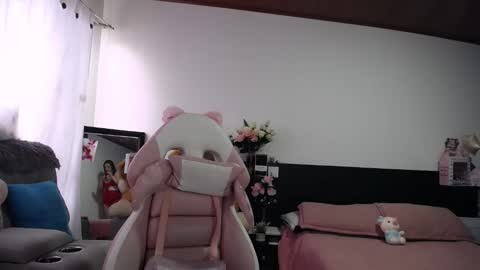 VALENTINA online show from 03.11.25