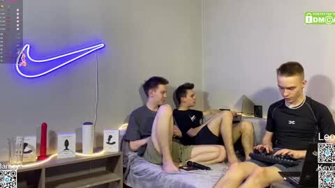 Fansly  Barney  and Kevin T  online show from 03.07.25