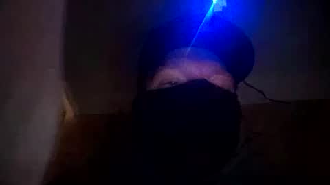 Snapshot of barniemay1 chatting on 10.31.25 barniemay1 online show from 10.31.25