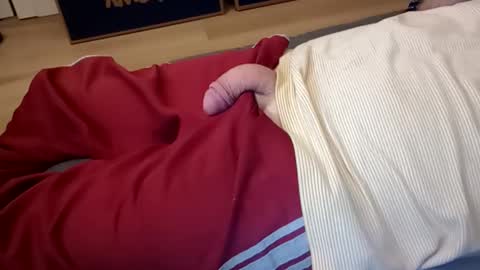 Snapshot of barrett4200 chatting on 01.28.25 barrett4200 online show from 01.28.25