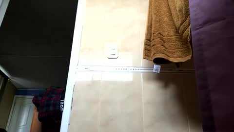 Snapshot of barryallen2017 chatting on 10.30.25 barryallen2017 online show from 10.30.25